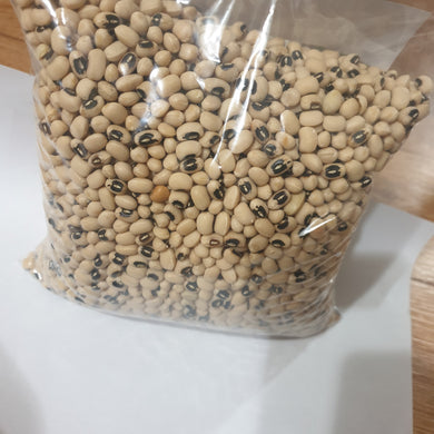 Black eyepea/EWA / White beans